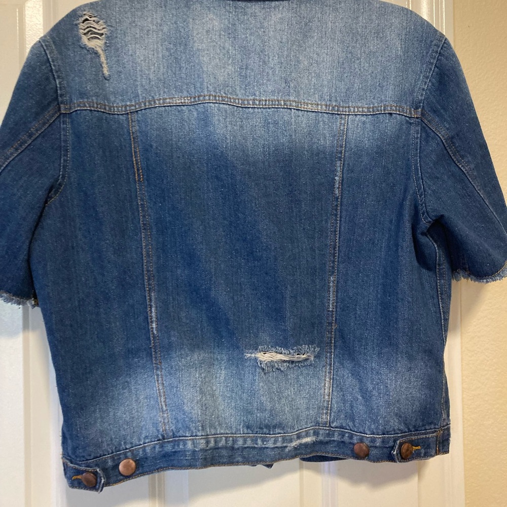 Distressed Jean jacket - Picture 3 of 6